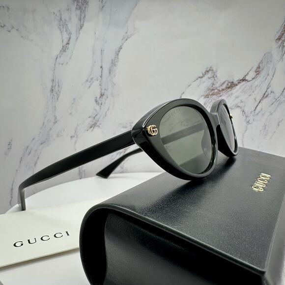 New GUCCI Sunglasses Black Cat Eye Gold Metal Front Interlocking GG Logo Womens main image 8